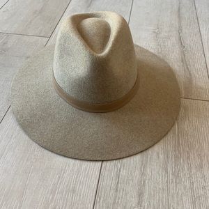NWOT LACK OF COLOR TAN 100% AUSTRALIAN WOOL HAT SIZE 57M (M) PRISTINE CONDITION